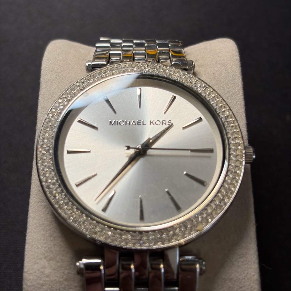 Michael Kors Darci Watch Women Silver Crystal Pave Bezel MK-3190 Wristwatch - Picture 2 of 7